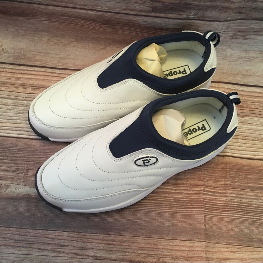 Propet women’s wash n wear slip on ll new size 7